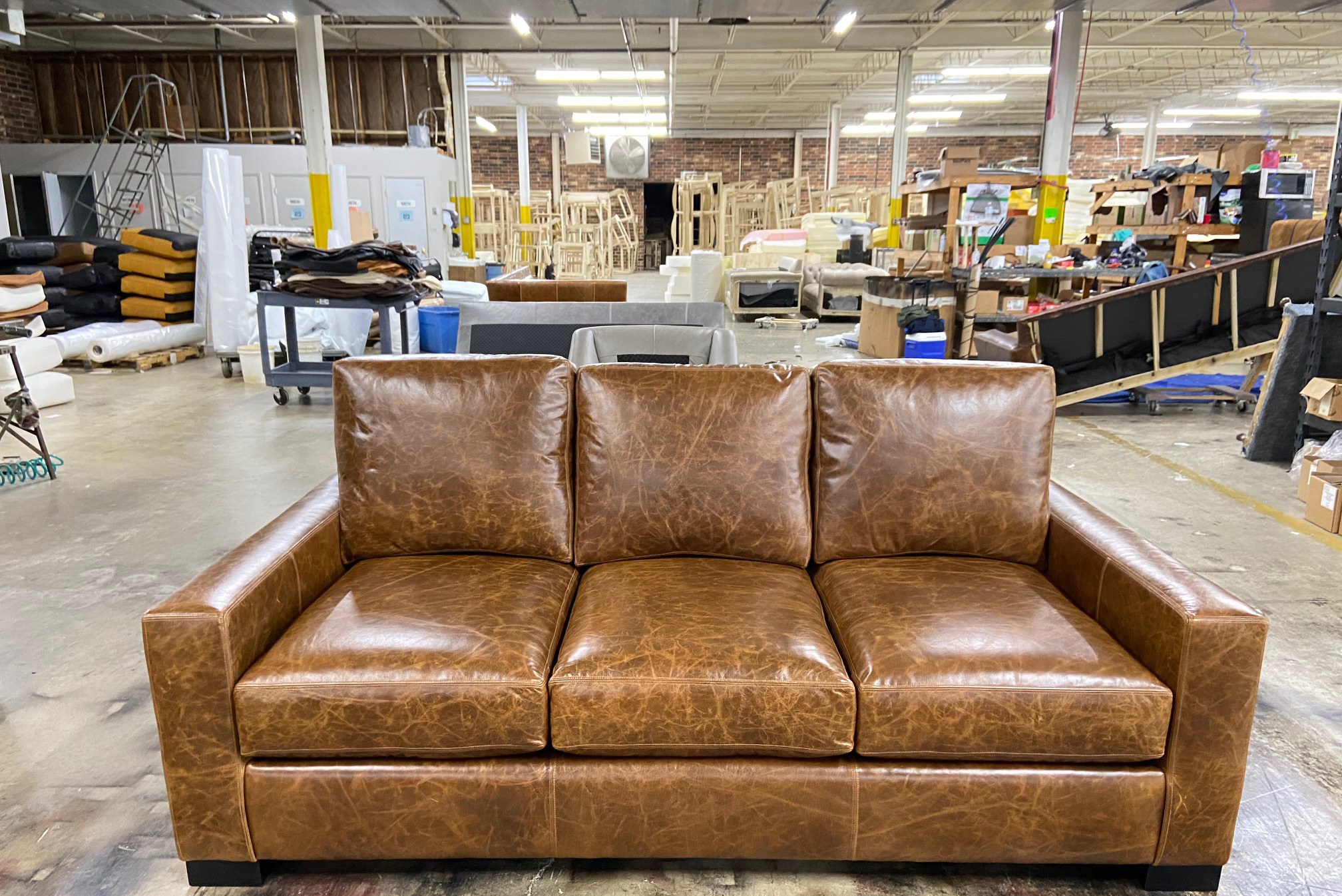 Which Kinds Of Leather Sofas Last Longer, Leather Sofa Greenville Sc